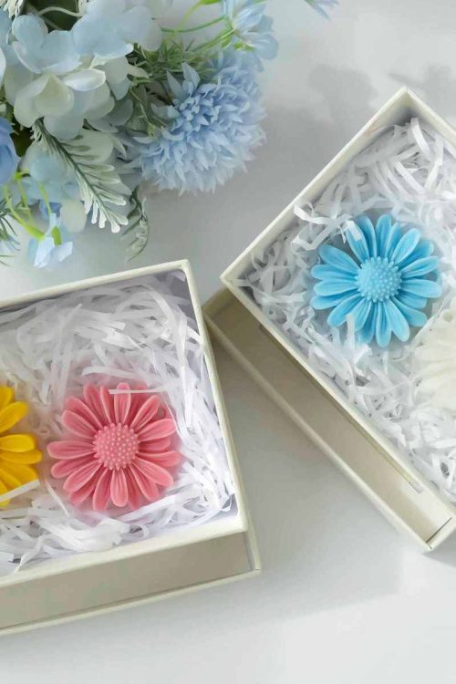 Daisy Design  Flower Candles