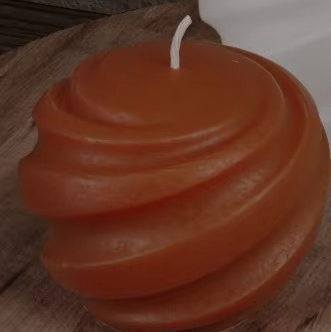 Round Pot Shape Candle - Image 2