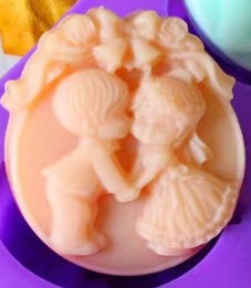 Couple Shape Candle - Image 3