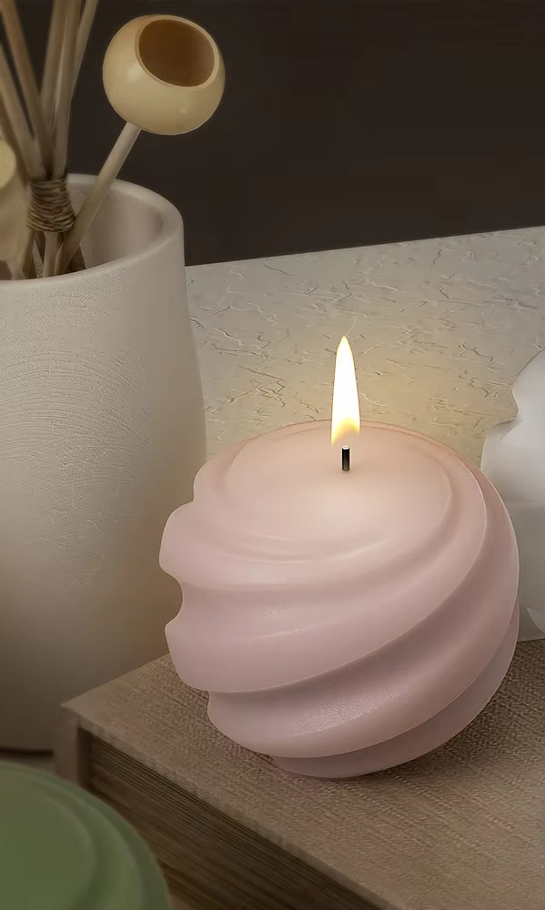 Round Pot Shape Candle - Image 5